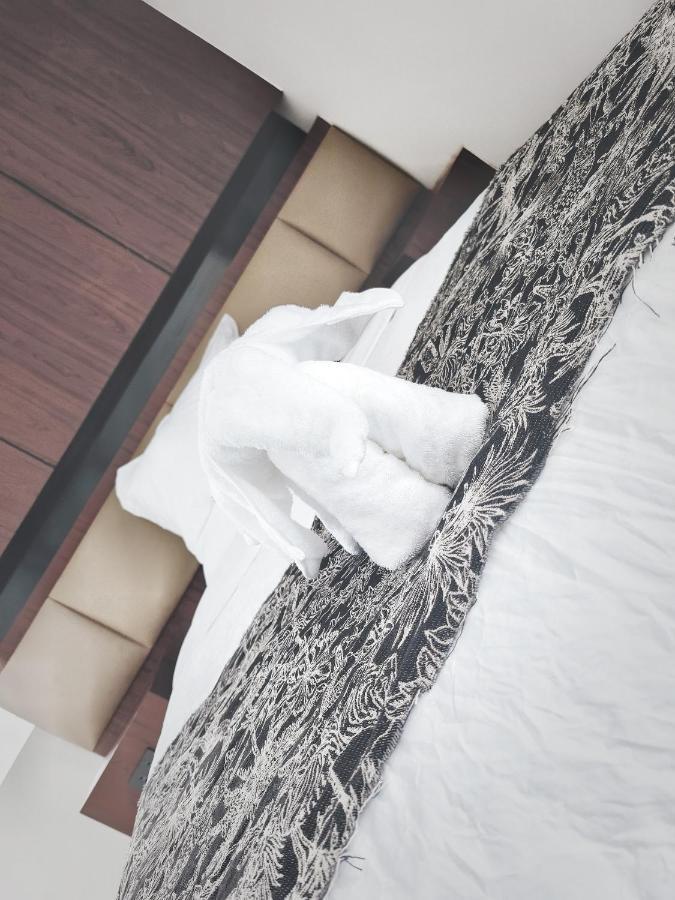 Jenny Airport Lounge Bed and Breakfast Vientiane Eksteriør billede